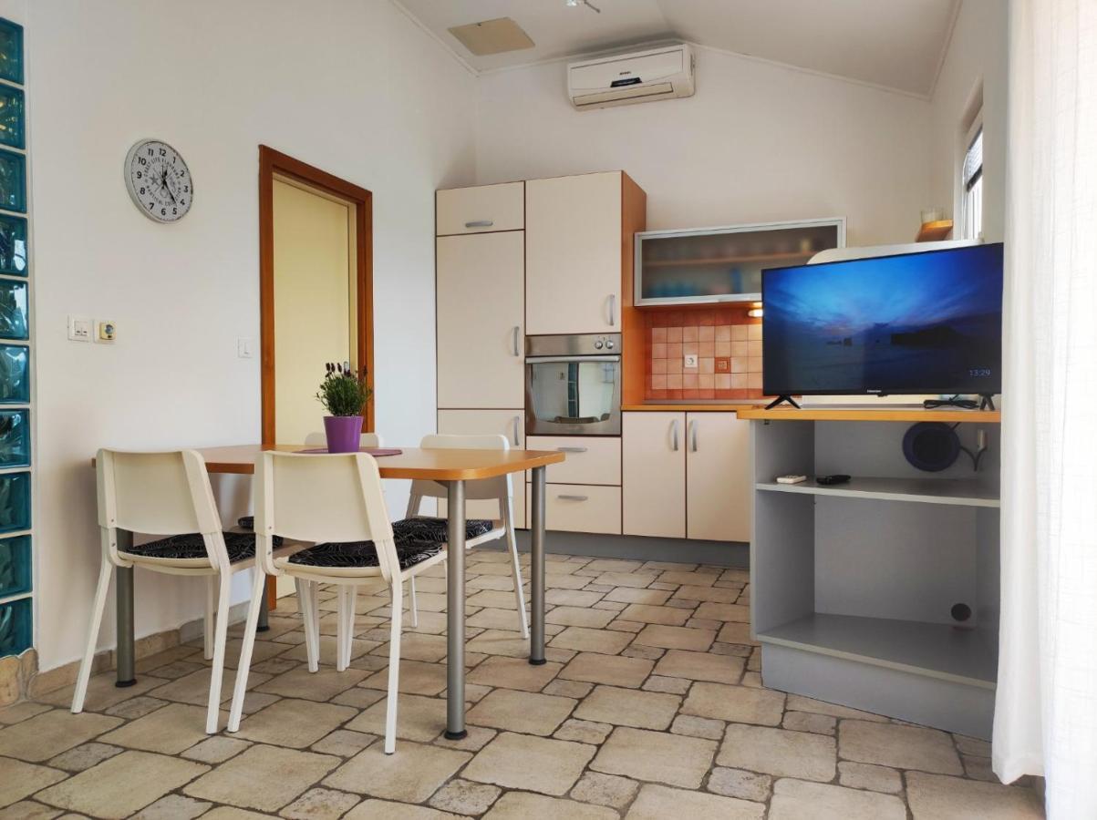 Lavanda Apartment クルク エクステリア 写真