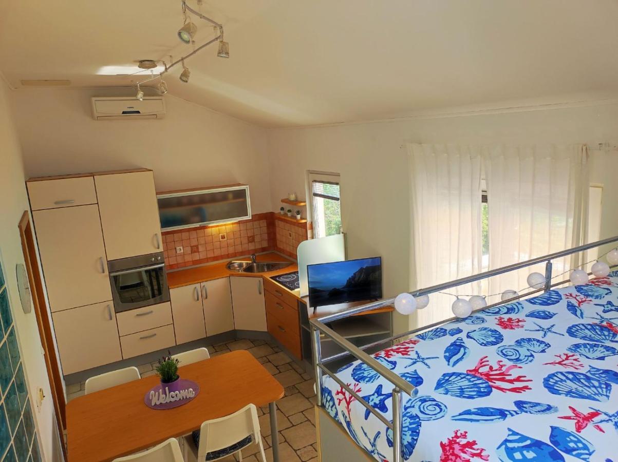 Lavanda Apartment クルク エクステリア 写真